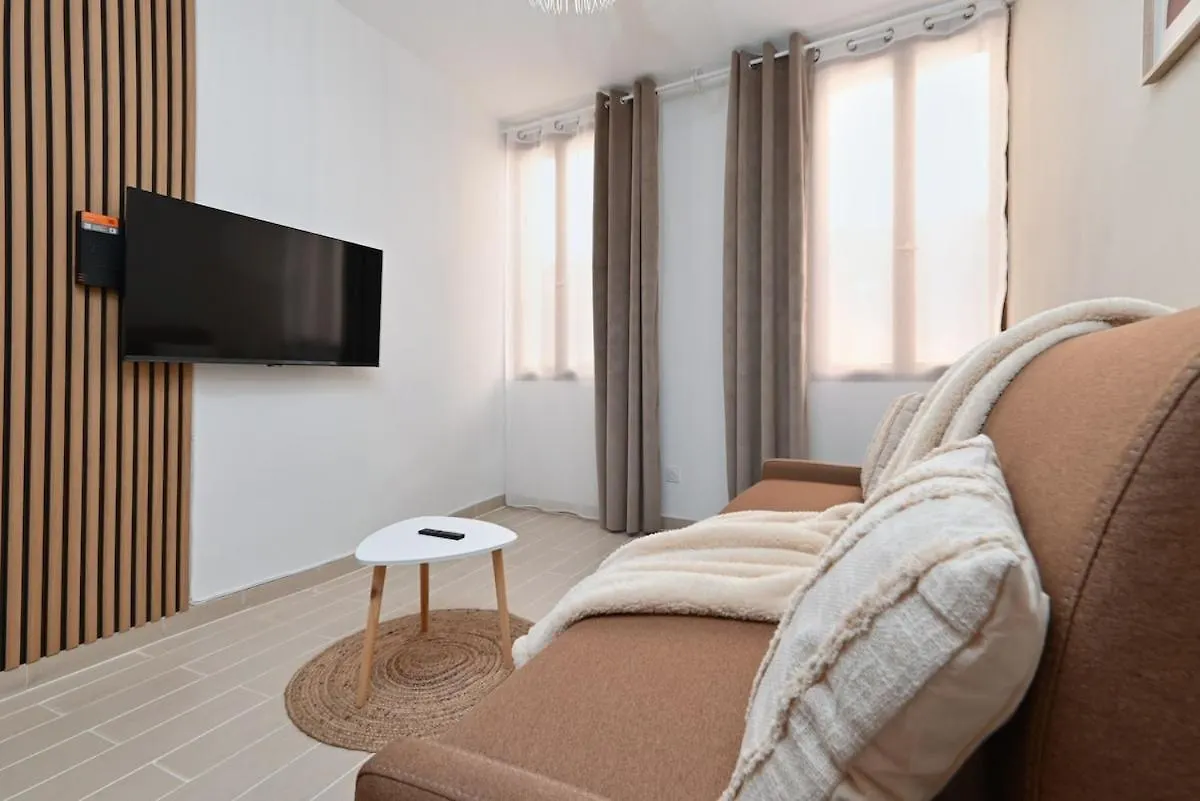 Logement Classe, Entierement Neuf Pres Du Port La Ciotat Apartment