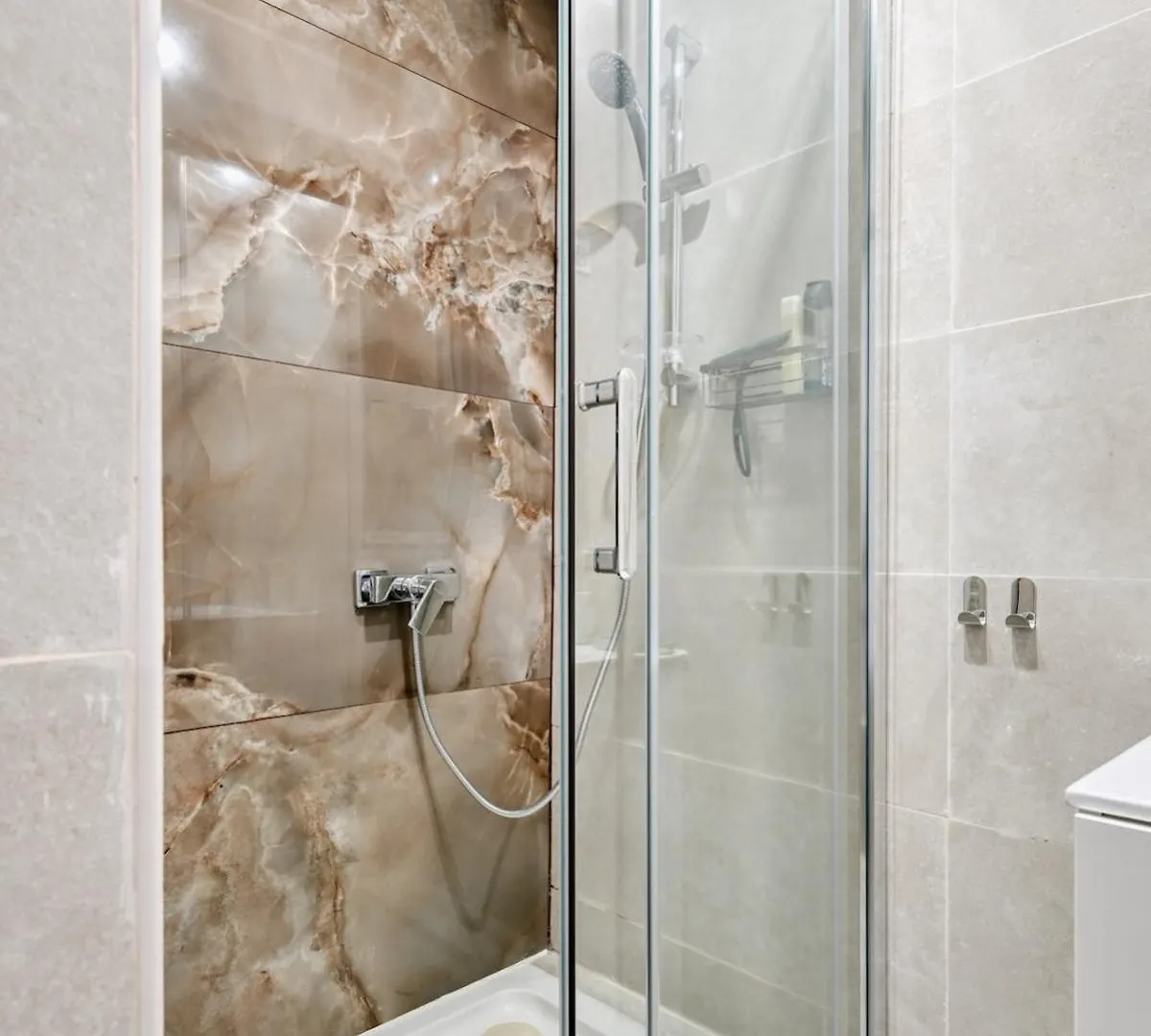 Logement Classe, Entierement Neuf Pres Du Port La Ciotat France