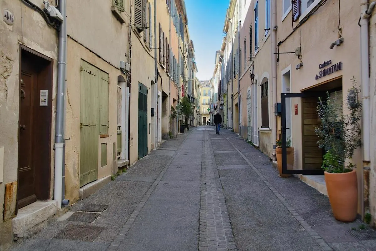 Logement Classe, Entierement Neuf Pres Du Port La Ciotat 0*,